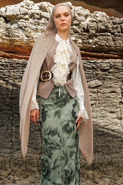 Mooncorn Gradient Muslin Shawl Mink