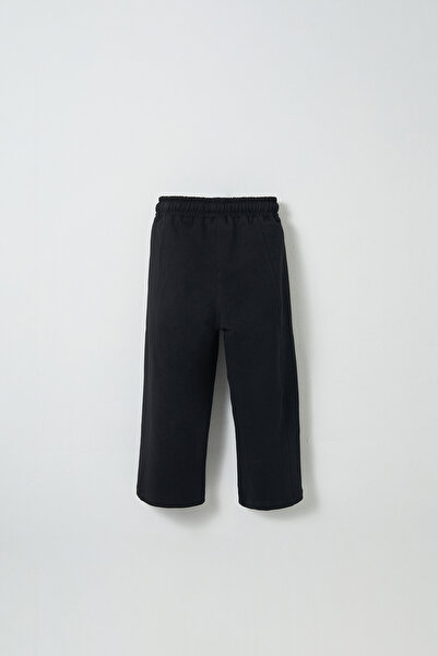 Marvy Black Embroidery Detailed Comfortable Leg Trousers