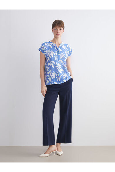 LC Waikiki Quality Parts from Celebi Store |   Floral Blouse with Peep Collar