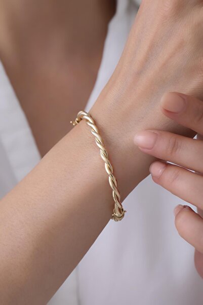 Tufanlar Kuyumculuk 14 Ayar Desenli Sarmal Altın Kelepçe