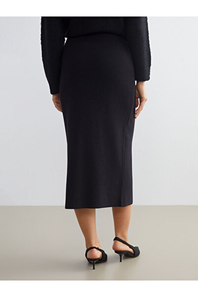 LC Waikiki UZG Store'dan Stilinizi Oluşturun | Beli Lastikli Triko Etek