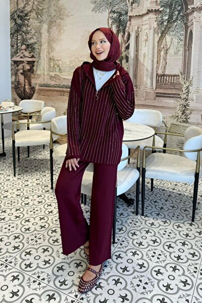 Hazamoda طقم بنطلون إيروس ستون باللون الأحمر الداكن