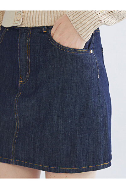 LC Waikiki Alegeri strălucitoare de la Shining Store |   Fusta mini din denim cu croiala strânsă