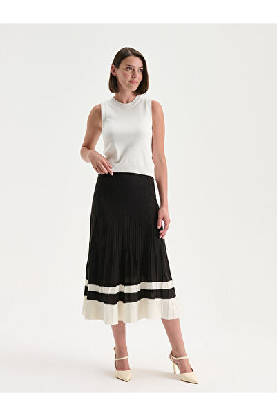 LC Waikiki Black Elastic Waist Striped Pleated Knit Skirt