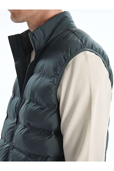 LC Waikiki Standart Kalıp Dik Yaka Erkek Şişme Yelek