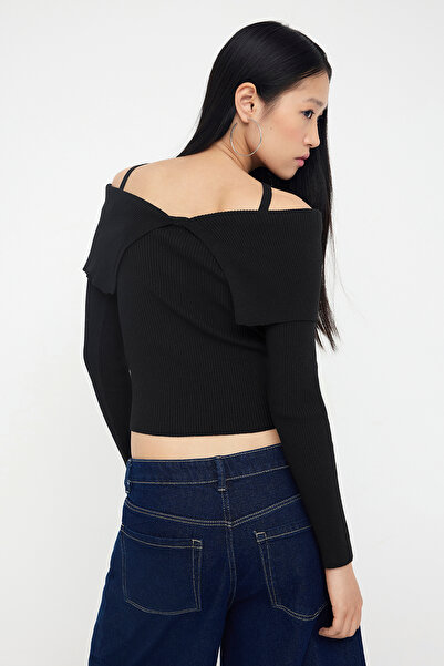 Trendyol Collection Teen Black Premium Yarn/Special Yarn Carmen Neck Strap Knitwear Sweater Twoaw26Kz00076