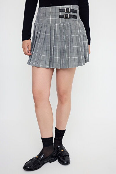 Trendyol Collection Fusta din piele în carouri gri pentru adolescenți, cu detaliu de centură TWOAW26ET00038