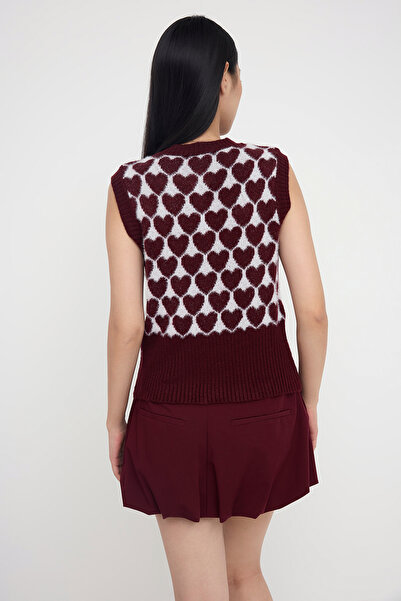 Trendyol Collection Teen Burgundy Beard/Yumosh Yarn Blended Heart Pattern Knitwear Vest Twoaw26Ye00012
