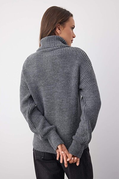 Trendyol Collection Wardrobe Essentials Anthracite Soft Textured Knitwear Sweater | Twoaw26Kz001800