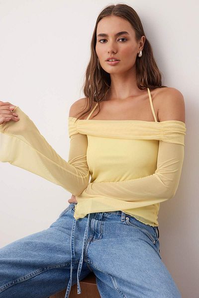 Trendyol Collection Light Yellow Flare Sleeve Tie-Up Detail Knitted Madonna Collar Blouse Twoss24Bz00046