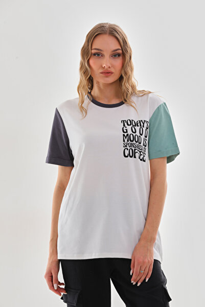 Mood Lab Unisex πολύχρωμο κοντομάνικο λευκό μπλουζάκι με σλόγκαν με στάμπα