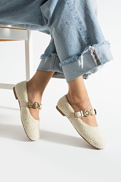 Slipcat Women's Plush Buckle Detail Flat Sole Home Ballerinas