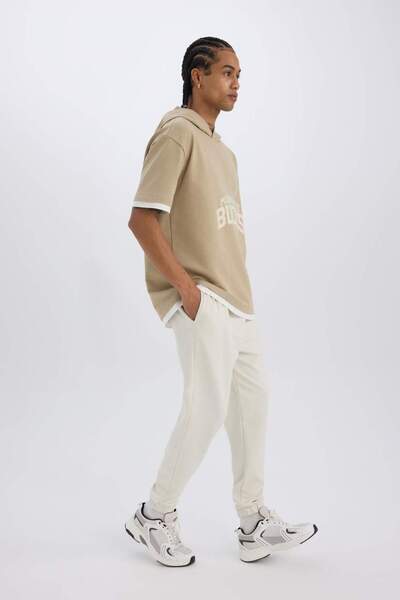 DeFacto DeFactoFit - Sports Jogger Sweatpants, Standard Fit, ίσια με τσέπες και ελαστικό πόδι μέσης D3742AX24WN