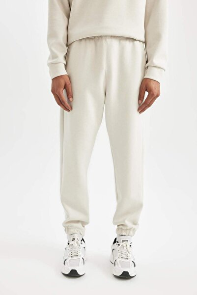 DeFacto DeFactoFit Sporcu Jogger Eşofman Altı Standart Fit Normal Kesim Beli Paçası Lastikli D2047AX24AU