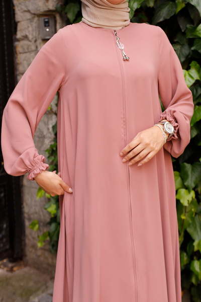 Nissra MEVLANA FERACE