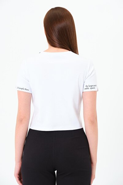 Sortie Collection Women's Crew Neck Slit Short Sleeve Printed White Crop Cotton T-Shirt Md1071