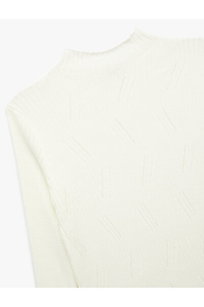 Koton Regular Fit Long Sleeve Lightweight Stand Collar Knitwear Sweater