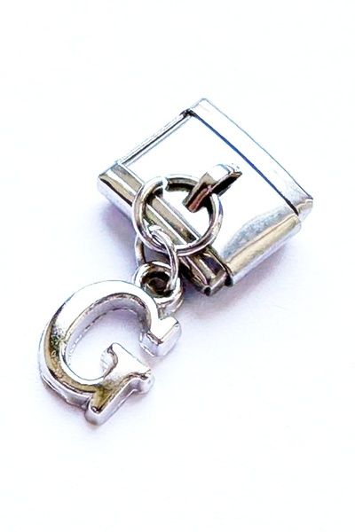 Takı Dükkanı Italian Dangle Letter Stainless Steel Bracelet Charm Scb64