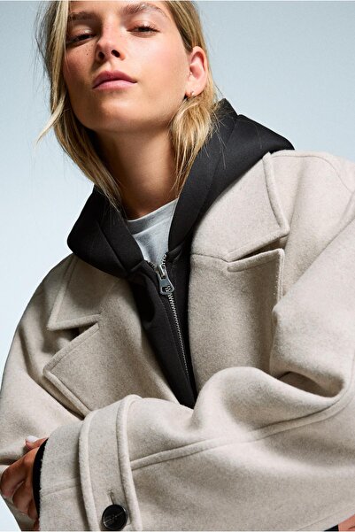 Bershka Kemerli yumuşak trençkot