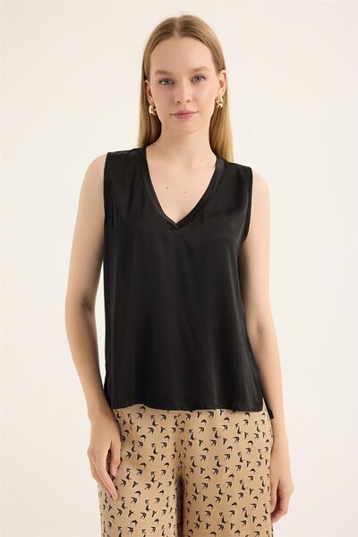 HomeStore Блузка з коміром V-подібним вирізом