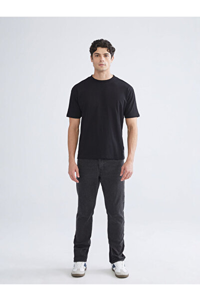 LC Waikiki Λαμπερές επιλογές από το Shining Store |   Ανδρικό φούτερ με κοντό μανίκι με λαιμόκοψη