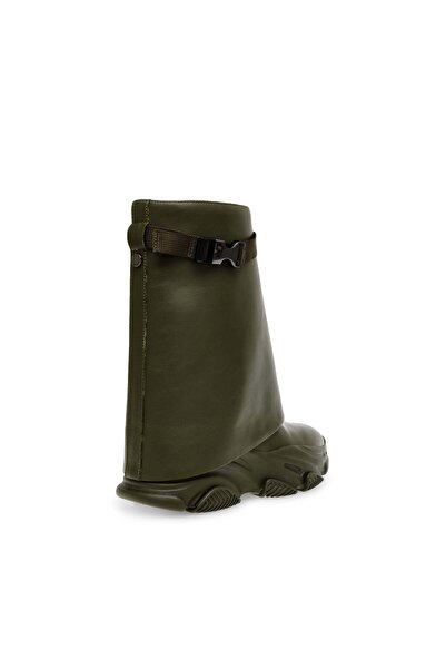 Steve Madden Payout Green Action Leather