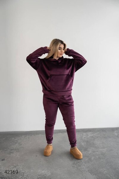 Bigsize Women's plus size velvet tracksuit 8072