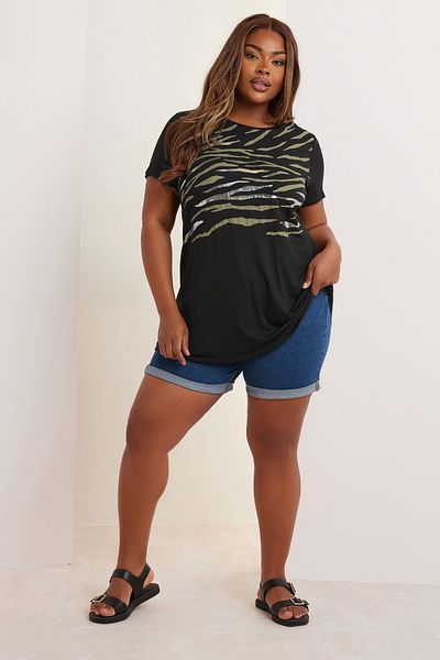 Stil Diva Plus Size Short Sleeve Crew Neck Metallic Printed T-Shirt 304149