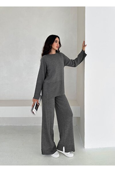 BisuModa Crew Neck Sweater Pants Knitwear Set with Slit Detail