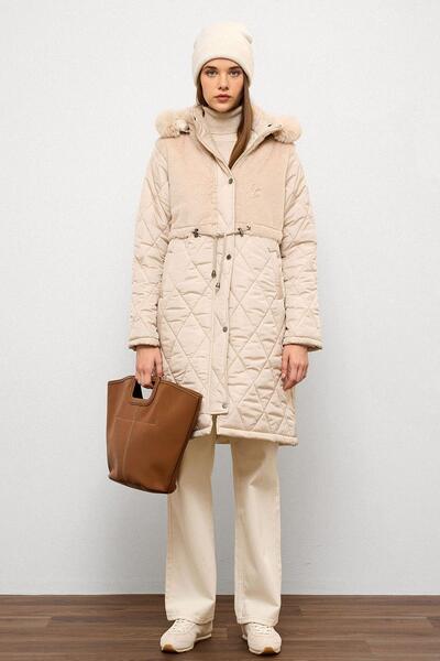 Olcay Removable Fur Hooded Plush Garnished Quilted Coat Taş 6781