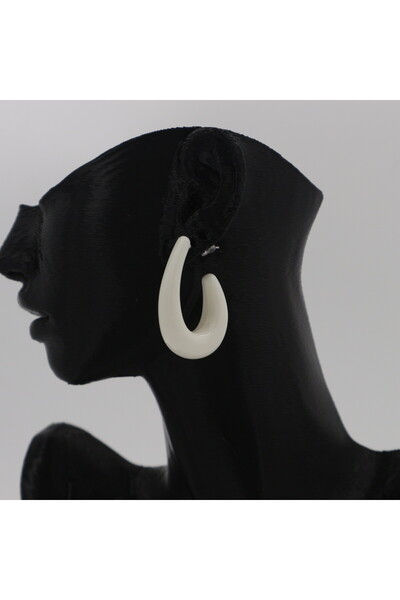 Retrovy Store Ivory Drops Earring Set