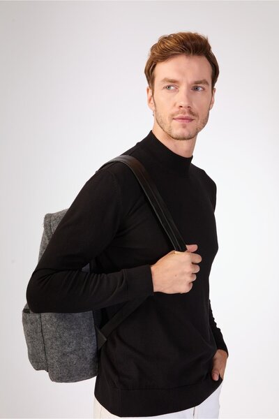 Dufy Black Plain Men's Knitwear - Slim Fit