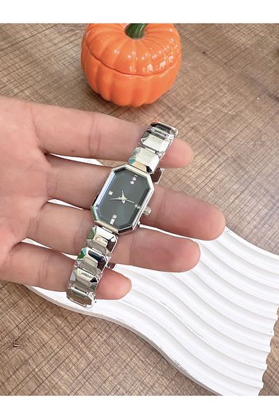 LOOQ Octagon Design New Model Women's Wristwatch