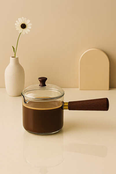 Karat Home Akasya Ahşap Saplı Broksilikat Cam Cezve – Isıya Dayanıklı Şeffaf Borosilikat Cam