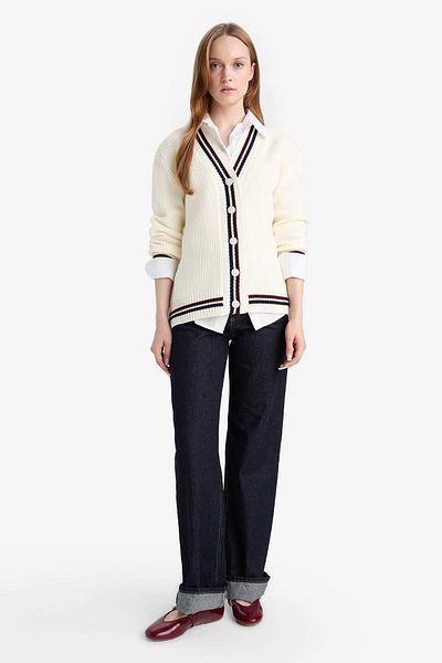 DeFacto Regular Fit V-Neck Buttoned Cardigan D5030Ax25Au