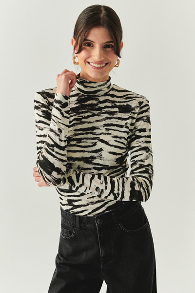 Exquise High Neck Long Sleeve Patterned Slim Fit Knitted Black Blouse