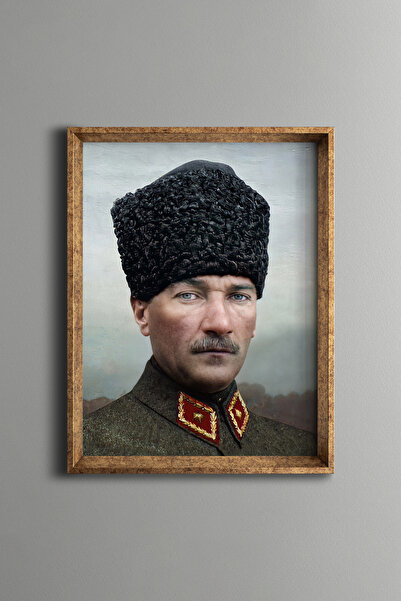 epiqart Ataturk Portrait - Vintage Patterned Frame