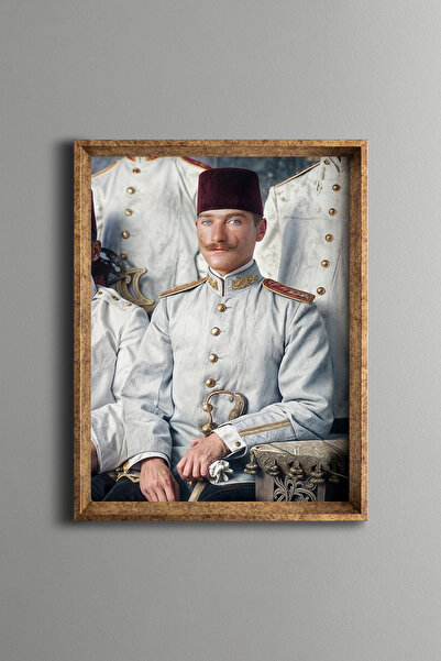 epiqart مصطفى كمال أتاتورك - إطار منقوش عتيق