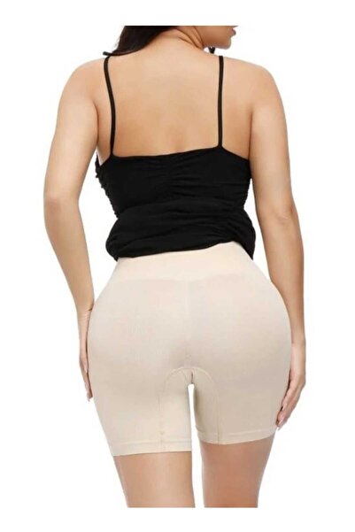 Fstyle High-waisted shorts shaper that tightens and shapes the body in a beautiful and natural way. It completely hides cellulite and sculpts the abdomen.