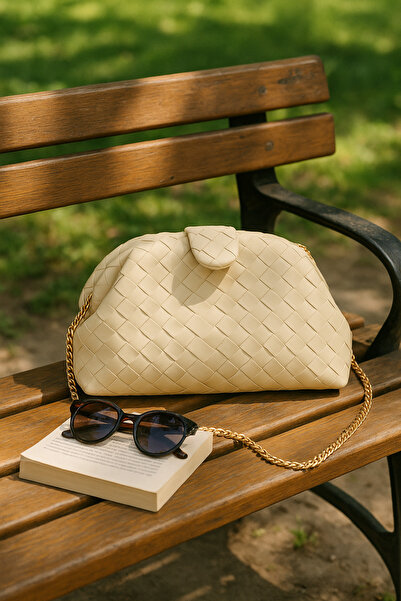 Selin Atelier Beige Knitted Leather Chain Portfolio Clutch Bag