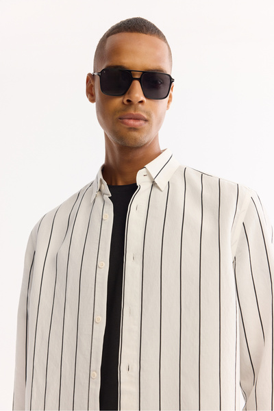 Avva Men's White Bottom Brit Collar Striped Comfort Fit Long Sleeve Shirt A52Y2101