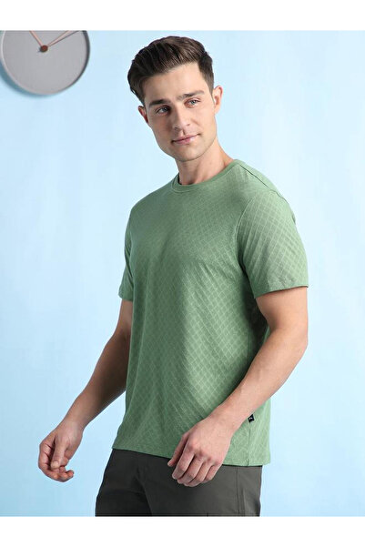 Dennis Lingo By Styli Men Olive Textured Regular Fit T-Shirt