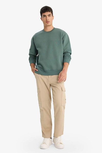DeFacto New Season Relax Fit Crew Neck Thick Inside Soft Furry Basic Plain Sweatshirt