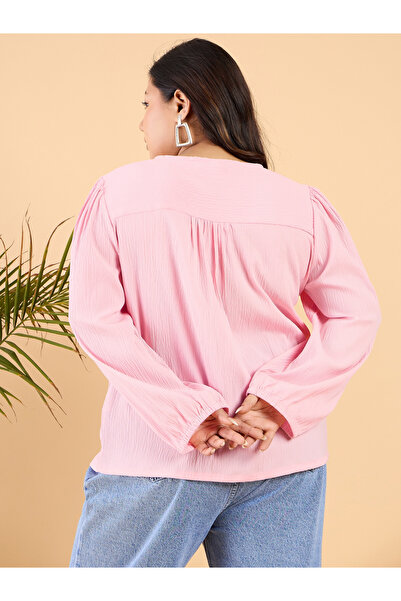 CURVY STREET By Styli Plus Size Solid V-Neck Puff Sleeve Top
