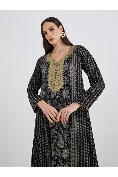 Maxim Creation By Styli Golden Jari Thread V Neck Jalabiya