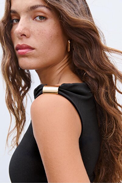 Stradivarius Asimetrik Metal Halkalı Top