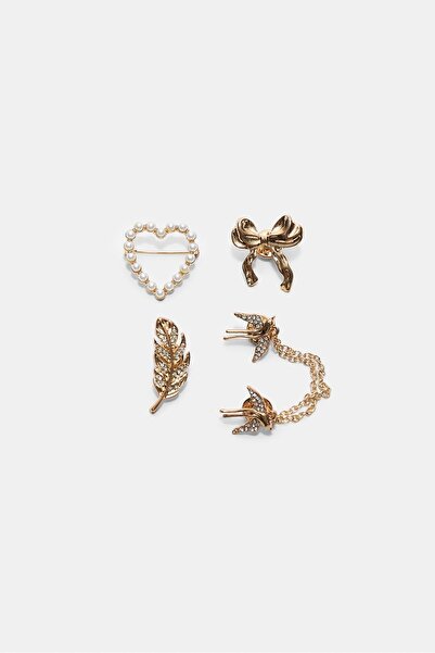 Stradivarius Set of 4 heart badges
