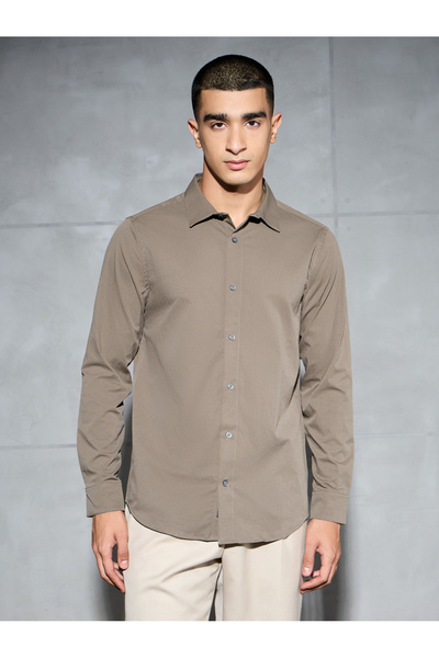 Technosport By Styli Men Solid Slim Fit Spread Collar Shirt