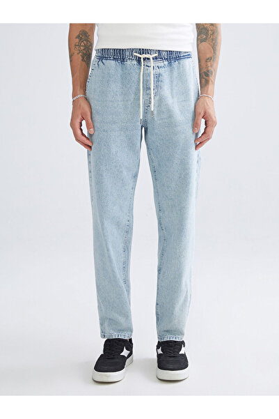 LC Waikiki Sparkling Selections from Shining Store |   700 Straight Fit Men's Jean Pants