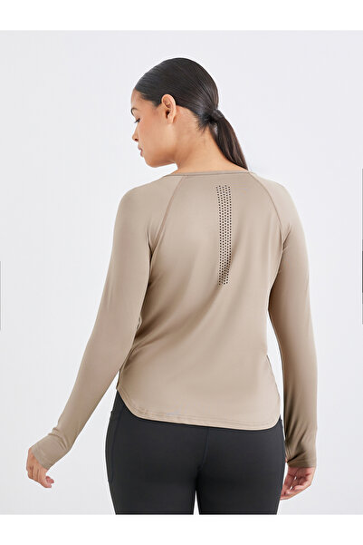 Styli Back Straight Lasercut Detail Top